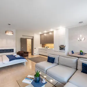 Apartmán New Luxury Apt With Ac&parking In The Center Of, Praha